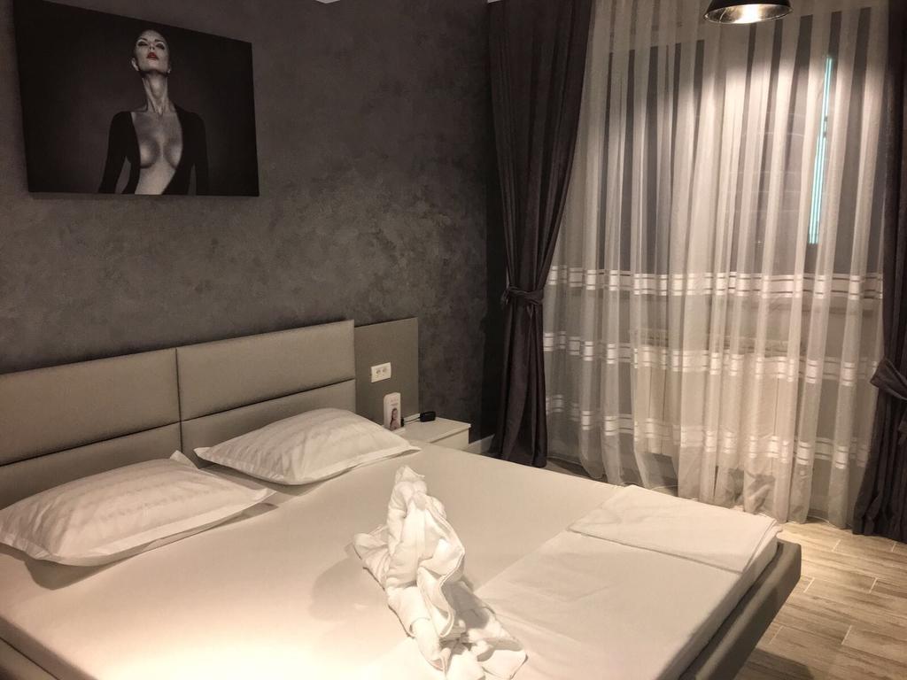 Arthemis Apartment 마마이아 외부 사진