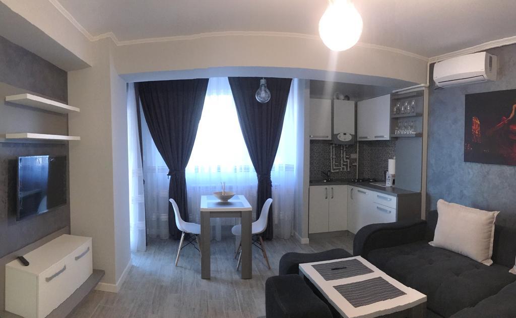 Arthemis Apartment 마마이아 외부 사진